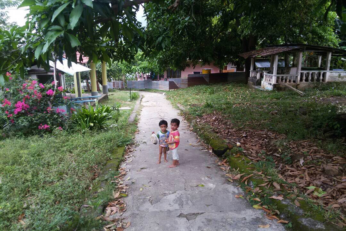 Childrens at Gangga I in Gangga Island